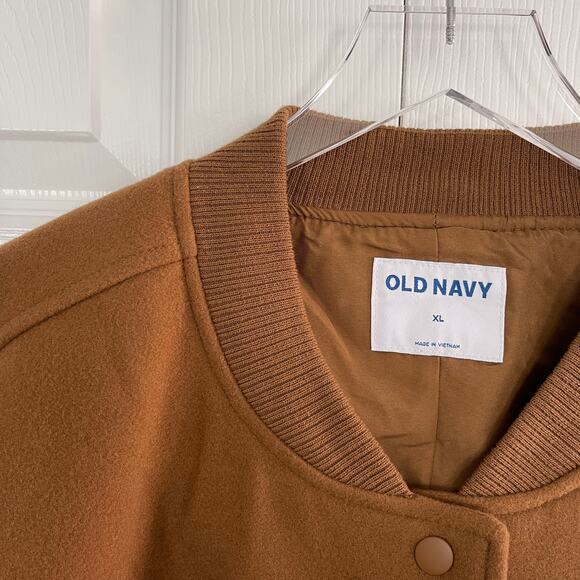 Old Navy Oversized Bomber Jacket in Camel - Picture 4 of 9